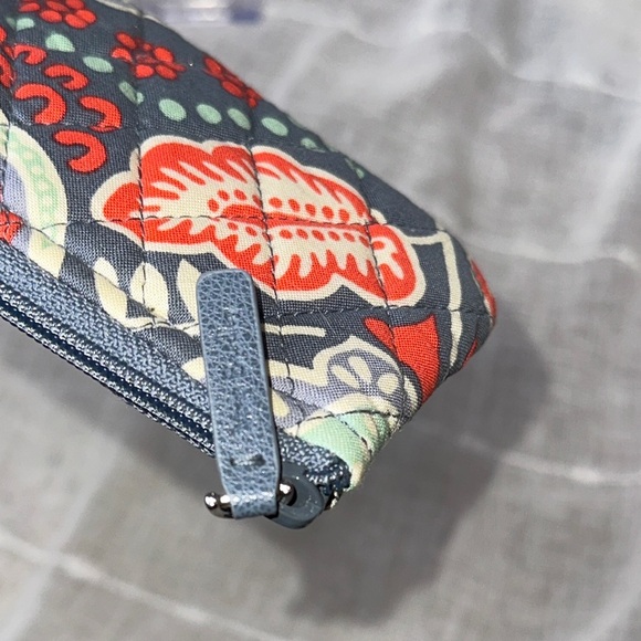 Vera Bradley Nomadic Floral Pattern Small Designer Quilted Coin/Card Holder NWOT - Picture 14 of 14